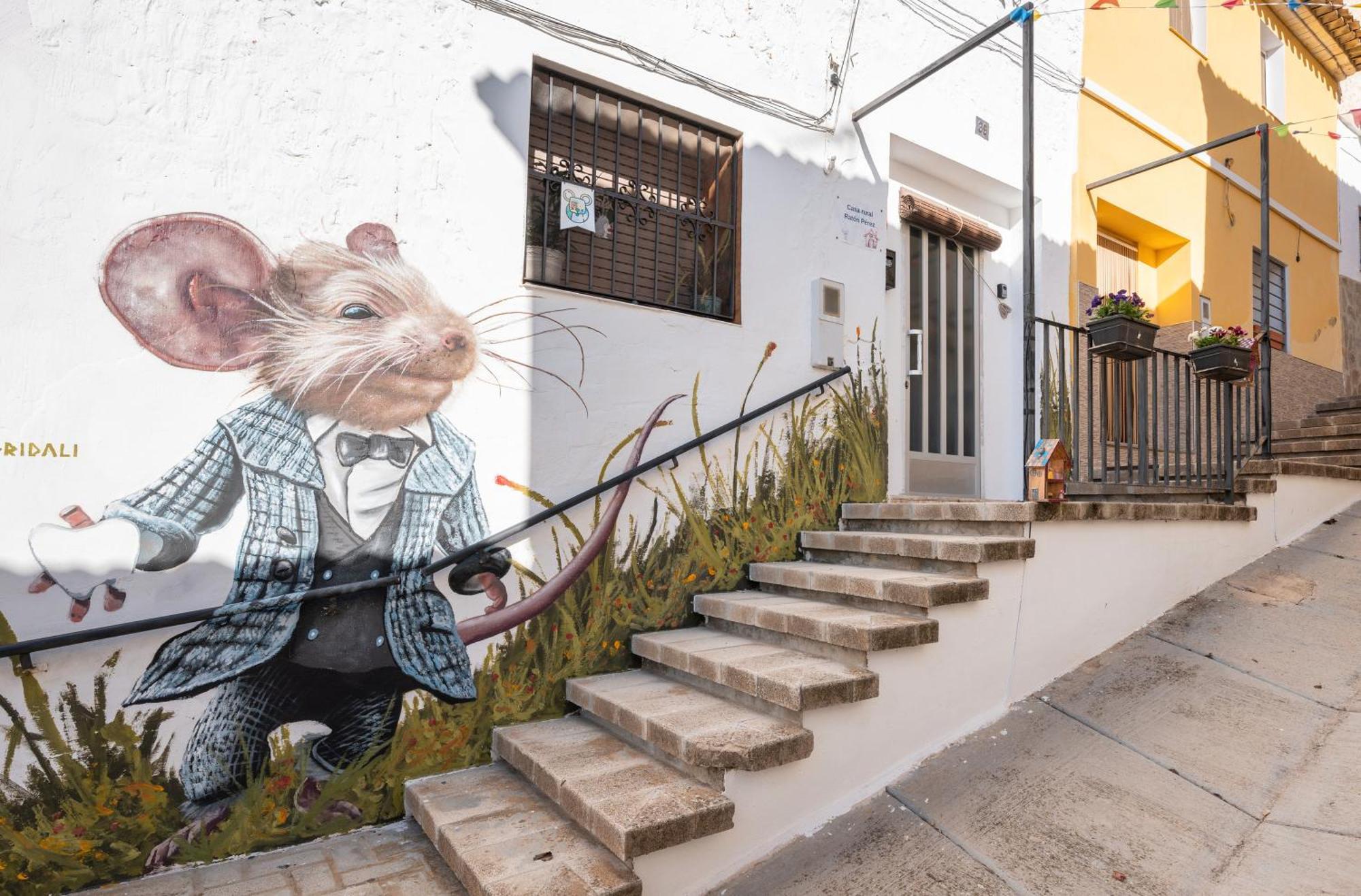 Casa Raton Perez Guest House Navarres Exterior photo